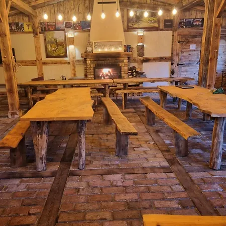 Osada Lesna Puszcza Notecka Farmház
